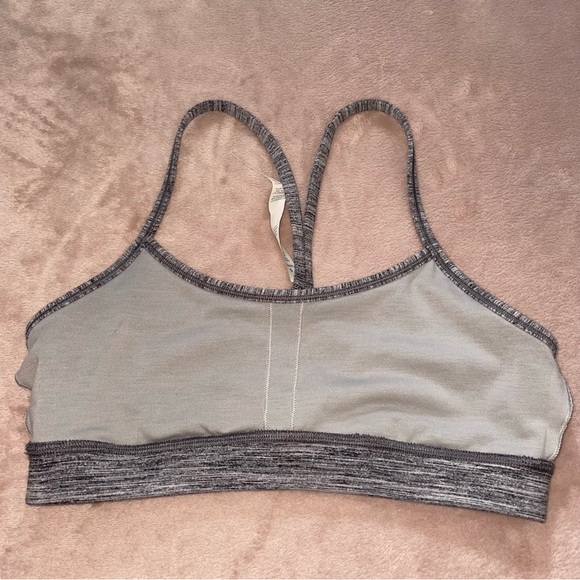 Lululemon sport bra size 6 - Picture 3 of 7
